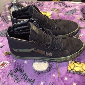 Used like new high top vans camo and black size 10